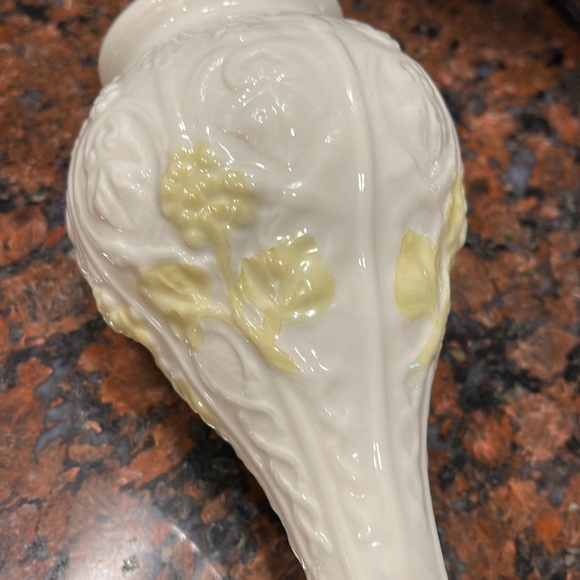 Beleek vase 7” tall yellow and cream - Picture 10 of 16